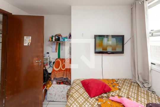 Quarto 1 de apartamento para alugar com 2 quartos, 46m² em Vila Natal, São Paulo