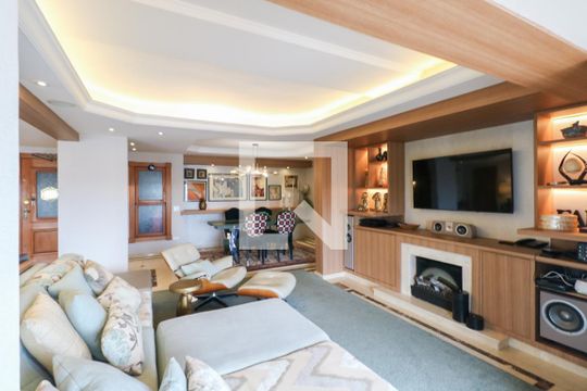Sala de TV de apartamento à venda com 4 quartos, 258m² em Barcelona, São Caetano do Sul