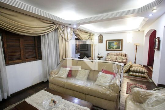 Sala de Estar 1 de casa à venda com 7 quartos, 641m² em Jacarepaguá, Rio de Janeiro