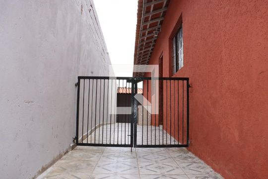 Casa para alugar com 2 quartos, 70m² em Roselândia, Cotia