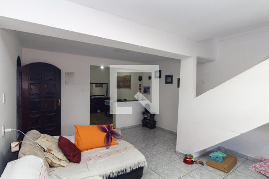 Casa à venda com 4 quartos, 190m² em Conjunto Residencial José Bonifácio, São Paulo