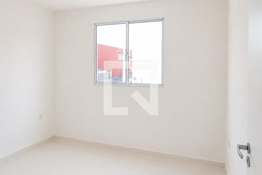 Quarto de apartamento à venda com 2 quartos, 42m² em Passo das Pedras, Porto Alegre