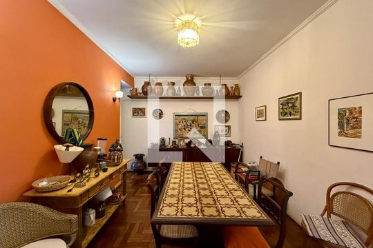 Sala de casa à venda com 3 quartos, 350m² em Campo Belo, São Paulo
