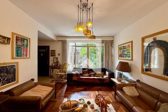 Sala de casa à venda com 3 quartos, 350m² em Campo Belo, São Paulo