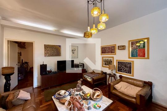 Sala de casa à venda com 3 quartos, 350m² em Campo Belo, São Paulo