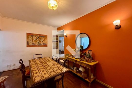 Sala de casa à venda com 3 quartos, 350m² em Campo Belo, São Paulo