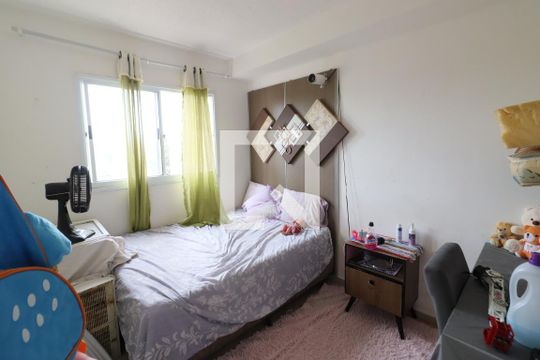 Quarto 1 de apartamento para alugar com 2 quartos, 39m² em Jardim Boa Vista (zona Oeste), Osasco