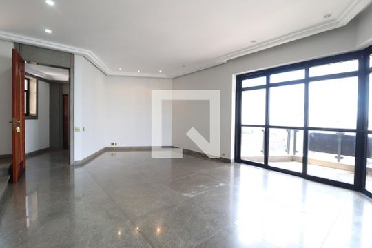 Sala de apartamento para alugar com 3 quartos, 300m² em Centro, Uberlândia