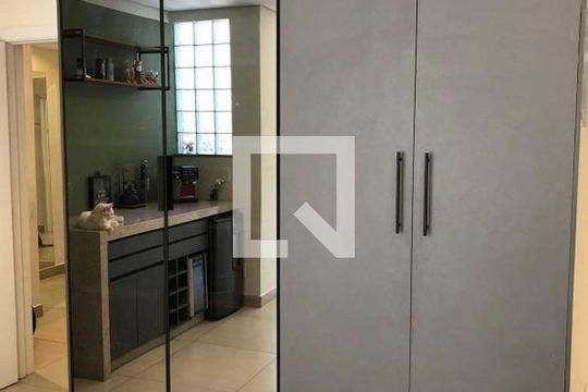 Casa à venda com 4 quartos, 292m² em Betânia, Belo Horizonte