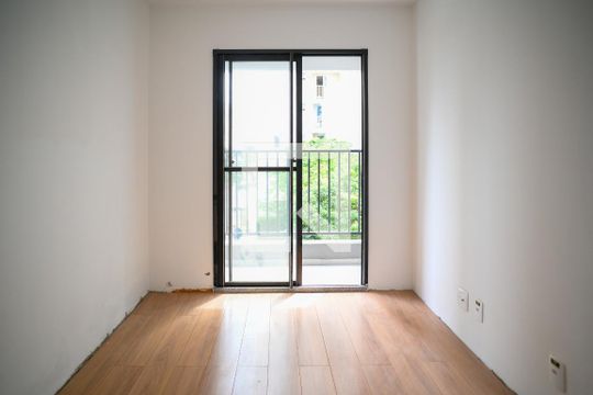 Sala de apartamento para alugar com 2 quartos, 41m² em Jardim Celeste, São Paulo