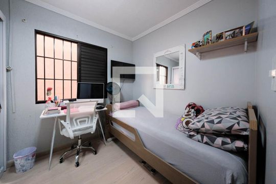 Casa para alugar com 3 quartos, 125m² em Vila Nhocuné, São Paulo
