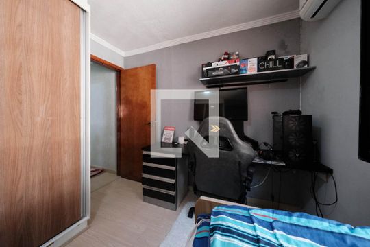 Casa para alugar com 3 quartos, 125m² em Vila Nhocuné, São Paulo