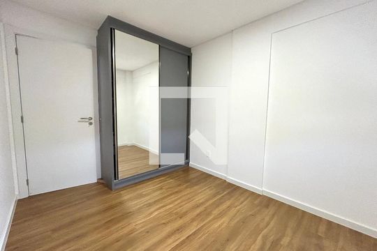 Quarto 1 de apartamento para alugar com 2 quartos, 61m² em Saco dos Limões, Florianópolis