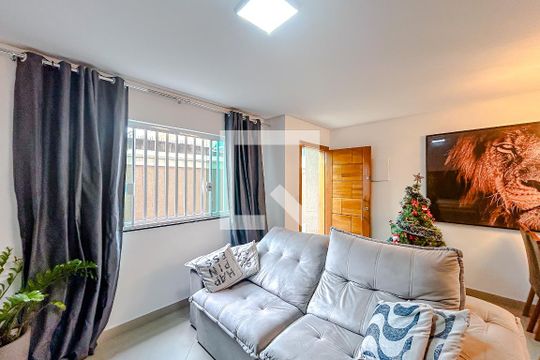 Sala de casa de condomínio para alugar com 2 quartos, 116m² em Vila Esperança, São Paulo