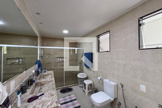 Suíte 1 - Banheiro de apartamento à venda com 4 quartos, 367m² em Vargem Grande, Rio de Janeiro