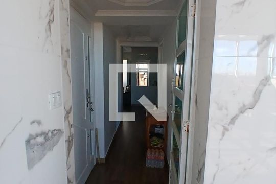 Corredor de apartamento à venda com 2 quartos, 120m² em Carandiru, São Paulo