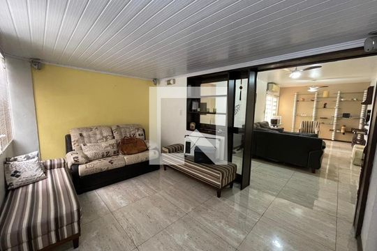 Casa para alugar com 4 quartos, 420m² em Rondônia, Novo Hamburgo