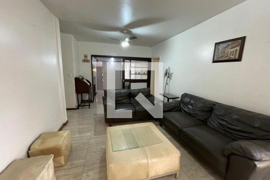 Casa para alugar com 4 quartos, 420m² em Rondônia, Novo Hamburgo