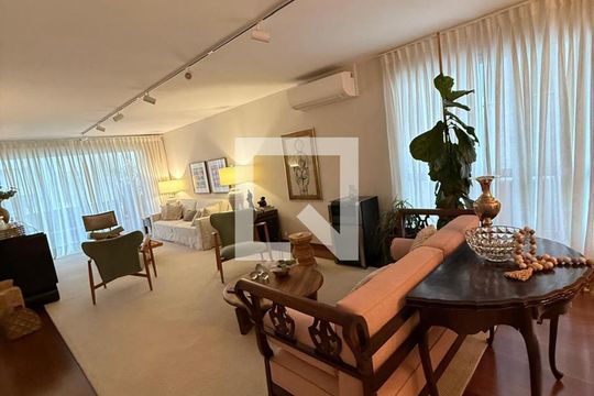 Sala de apartamento para alugar com 3 quartos, 218m² em Brooklin Novo, São Paulo