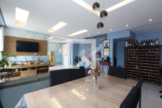 Sala de apartamento para alugar com 3 quartos, 113m² em Sítio da Figueira, São Paulo
