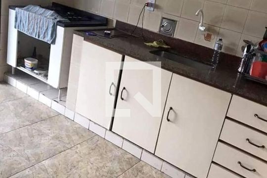 Cozinha de kitnet/studio para alugar com 1 quarto, 40m² em Curicica, Rio de Janeiro
