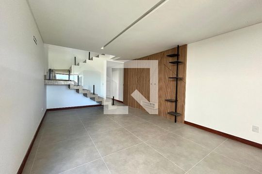 Sala de casa para alugar com 3 quartos, 160m² em Autódromo, Florianópolis