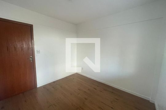 Apartamento à venda com 2 quartos, 66m² em Pátria Nova, Novo Hamburgo