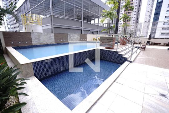 Apartamento para alugar com 2 quartos, 64m² em Setor Bueno, Goiânia