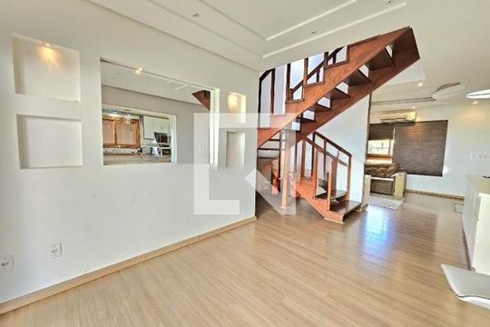 Sala  de casa para alugar com 3 quartos, 150m² em Estância Velha, Canoas