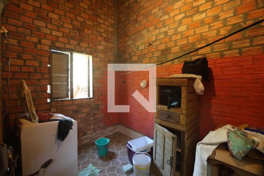 Quarto 1 de casa para alugar com 2 quartos, 175m² em Niterói, Canoas