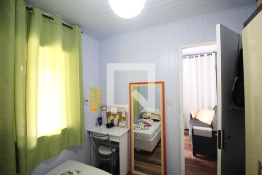 Quarto 1 de casa à venda com 5 quartos, 156m² em Jardim Carvalho, Porto Alegre