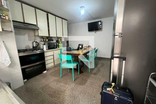 Casa à venda com 3 quartos, 600m² em Bosque da Saúde, São Paulo