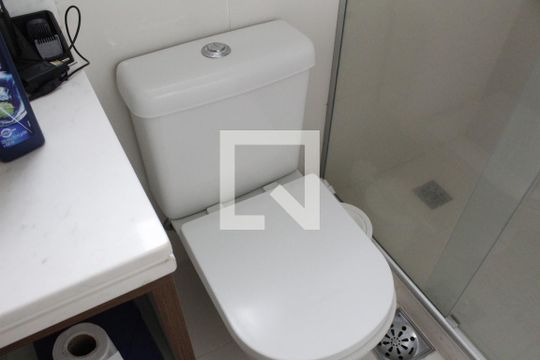 Banheiro Social de apartamento à venda com 2 quartos, 83m² em Barra Olímpica, Rio de Janeiro