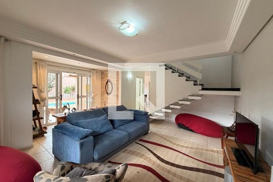 Sala de casa à venda com 4 quartos, 500m² em Vila Agricola, Jundiaí