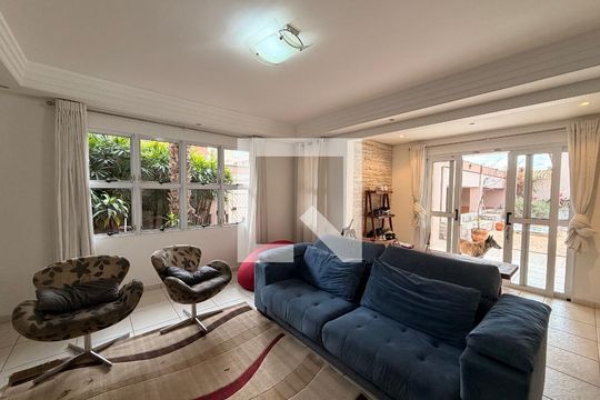 Sala de casa à venda com 4 quartos, 500m² em Vila Agricola, Jundiaí