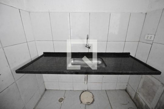 Casa para alugar com 1 quarto, 60m² em Setor Grajaú, Goiânia