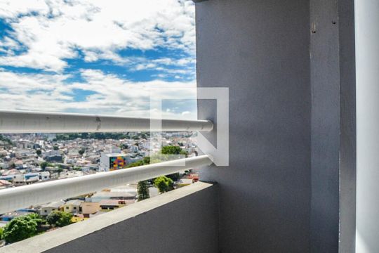 Sala de apartamento para alugar com 2 quartos, 57m² em Vila Luzita, Santo André