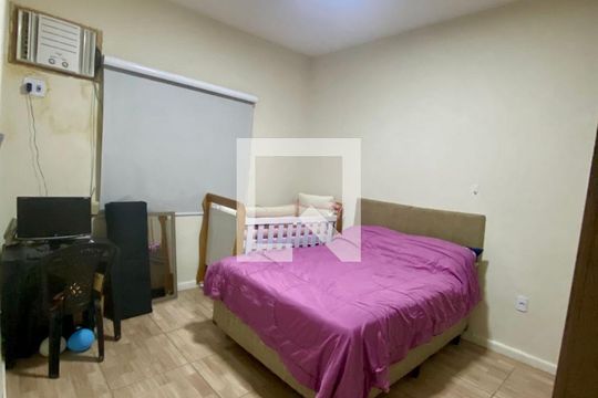Quarto de casa à venda com 2 quartos, 56m² em Penha, Rio de Janeiro