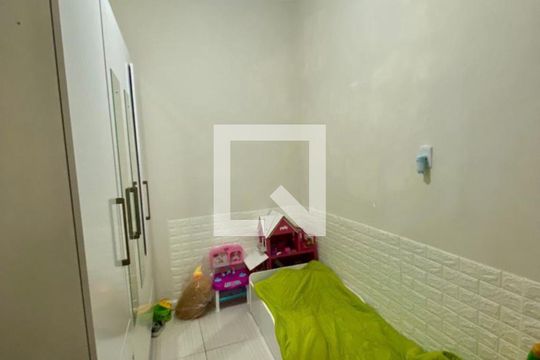 Quarto de casa à venda com 2 quartos, 56m² em Penha, Rio de Janeiro