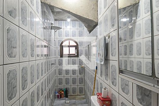 Banheiro da Suíte de casa à venda com 2 quartos, 166m² em Jardim Nascimento, São Bernardo do Campo