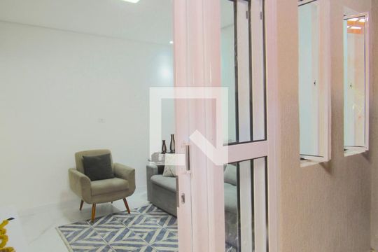 Sala de casa à venda com 2 quartos, 80m² em Quitaúna, Osasco