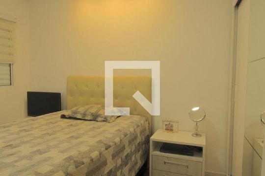 Quarto 1 de casa à venda com 2 quartos, 80m² em Quitaúna, Osasco