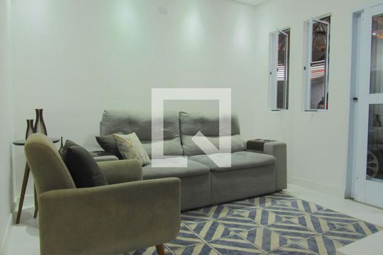 Sala de casa à venda com 2 quartos, 80m² em Quitaúna, Osasco