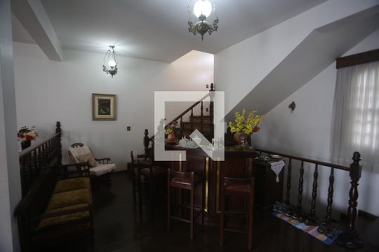 Sala de casa à venda com 4 quartos, 360m² em Alto Caiçaras, Belo Horizonte