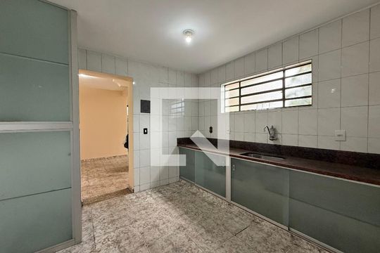 Casa à venda com 3 quartos, 197m² em Alípio de Melo, Belo Horizonte