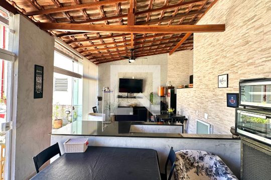Casa à venda com 2 quartos, 120m² em Botafogo, Rio de Janeiro