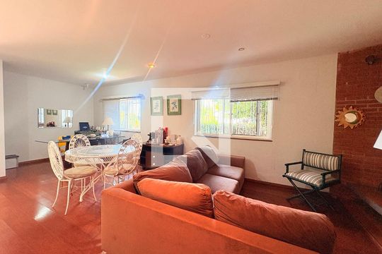 Sala de casa à venda com 4 quartos, 320m² em Jardim Brasil, Jundiaí