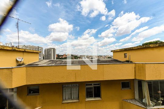 Vista da Sala de apartamento para alugar com 5 quartos, 210m² em Estoril, Belo Horizonte