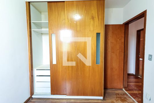 Suíte 1 de apartamento para alugar com 5 quartos, 210m² em Estoril, Belo Horizonte