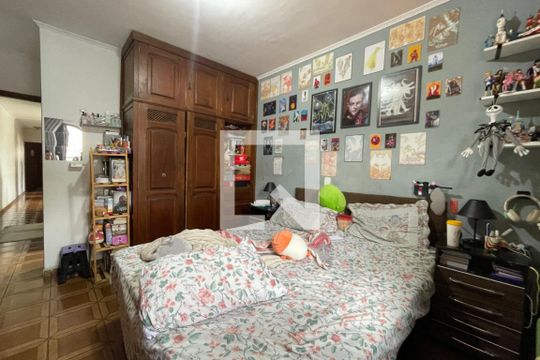 Casa à venda com 3 quartos, 209m² em Vila Santa Maria, São Paulo